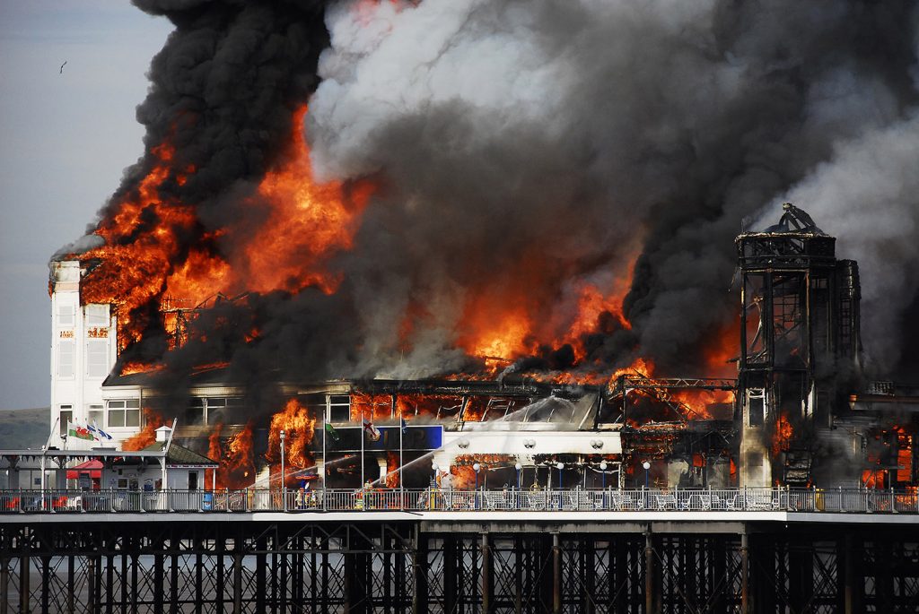 Grand Pier on fire Final 1485